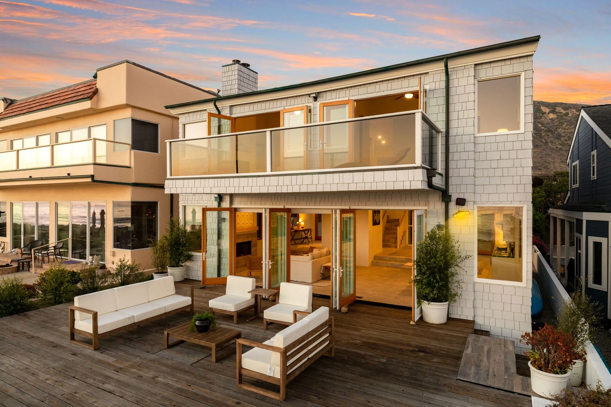 2-web-or-mls-UpmarketMedia-5356Rin-twi-5.jpg