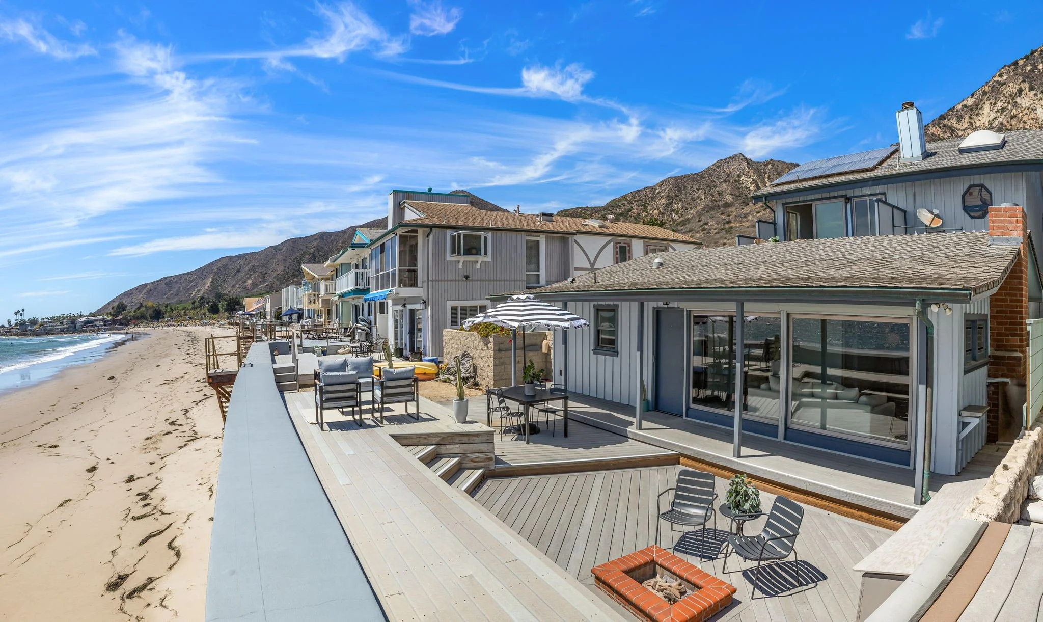 75-web-or-mls-Upmarketmedia_3476PCH-Pano-1.jpg