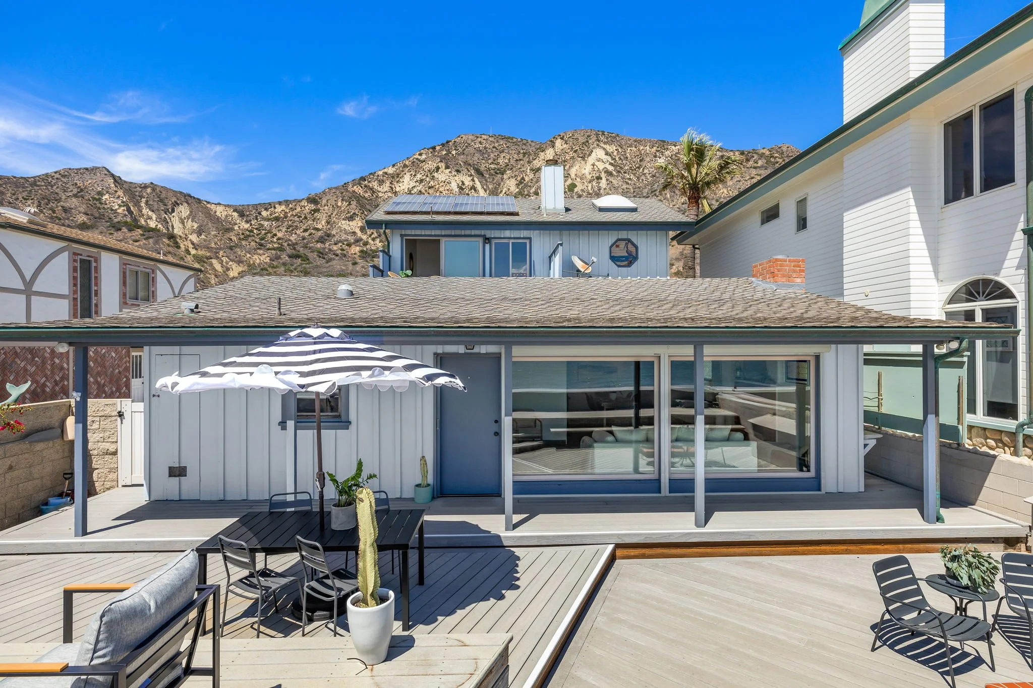 105-web-or-mls-Upmarketmedia_3476PCH-32.jpg