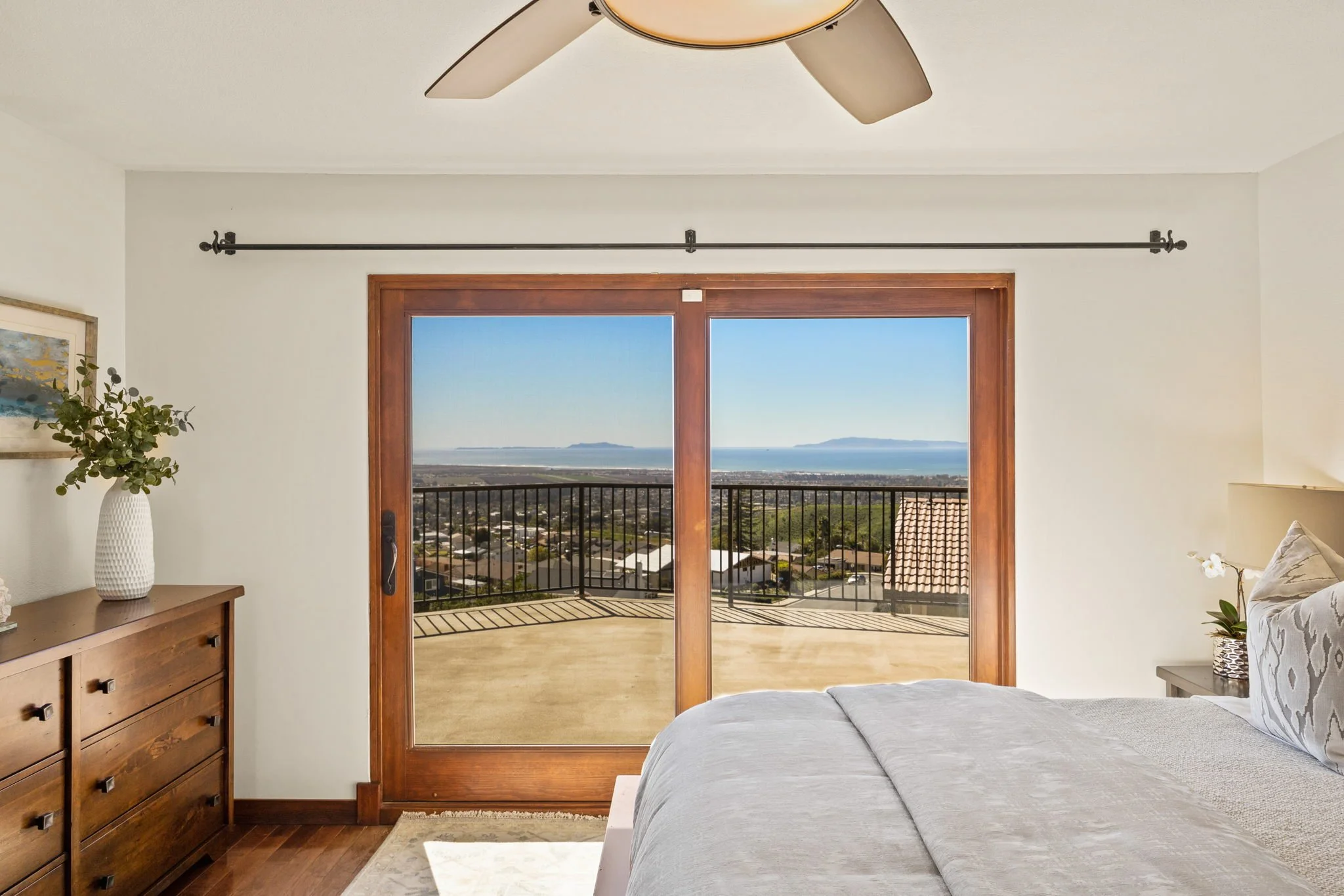 45-web-or-mls-UpmarketMedia_5547Top-46.jpg