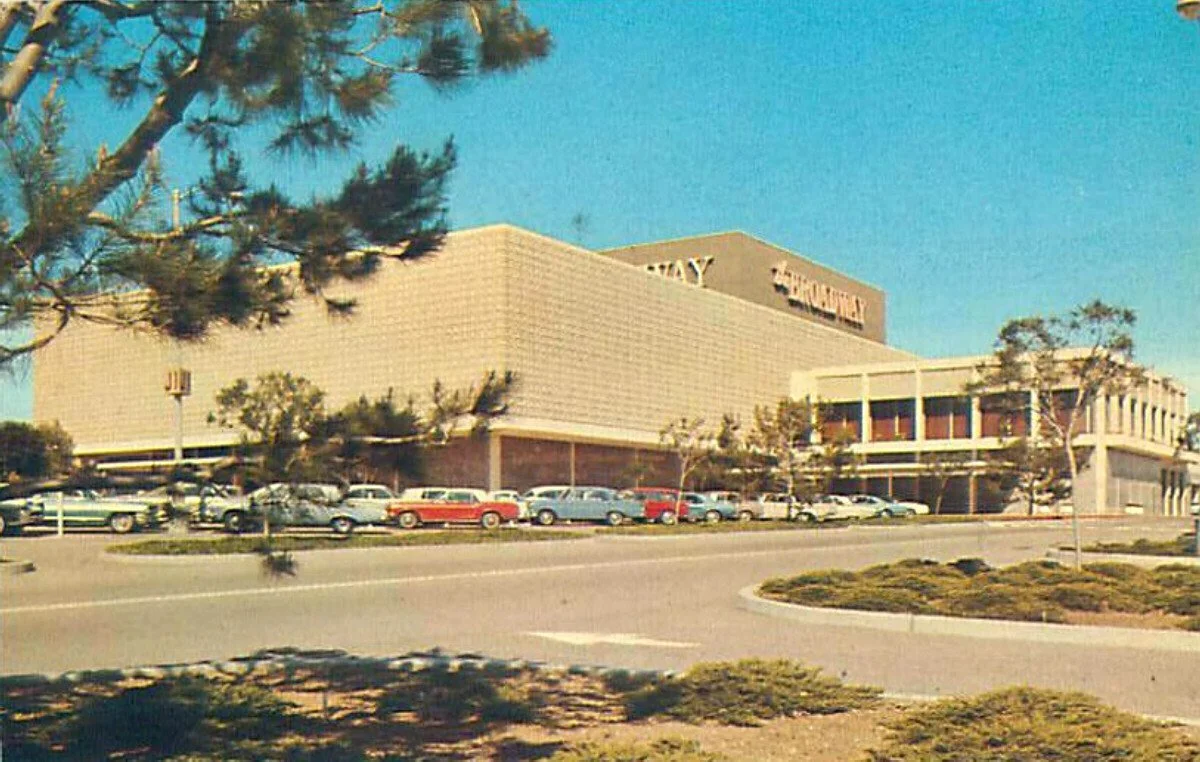 1965postcard.jpg