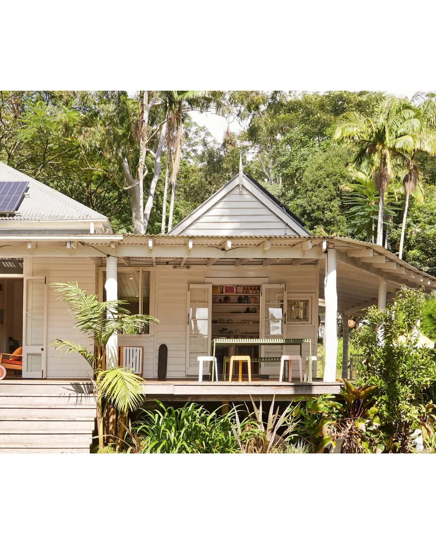 Proof that when an 1880s farmhouse meets the right owner, magic happens.

5 acres, original hardwood floors, wood walls, vaulted ceilings, stained glass, built-ins, wrap-around porch&hellip; all the details you hope are still there. Updated just enou