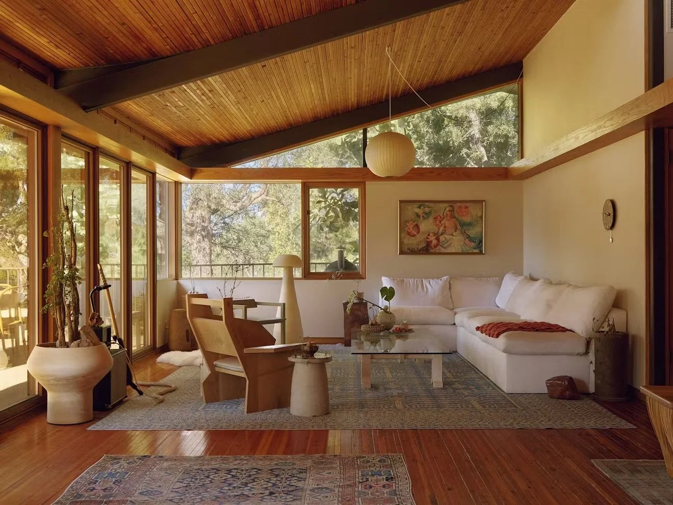Inspiration in reviving a time-capsule architectural icon - stuck in the 80s!

Designed by Walter S. White, a&nbsp;mid-century architect and inventor who was innovative for the time in construction and materials,&nbsp;and concern for nature and susta