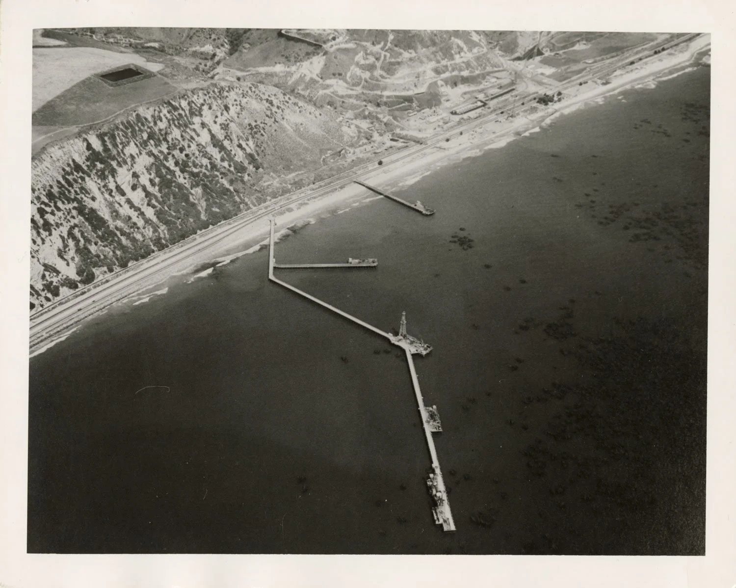 Beacon’s Beach / Oil Piers