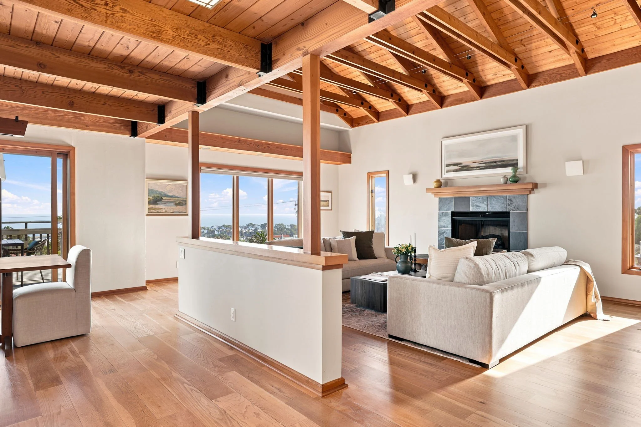 42-web-or-mls-UpmarketMedia-681Buena-098.jpg