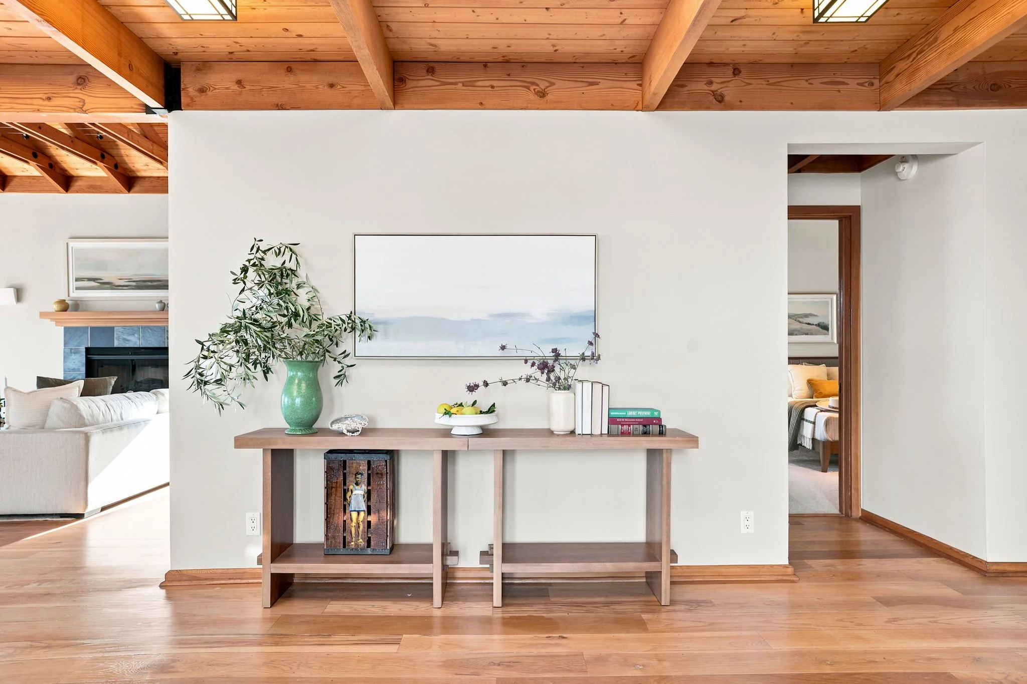 59-web-or-mls-UpmarketMedia-681Buena-152.jpg