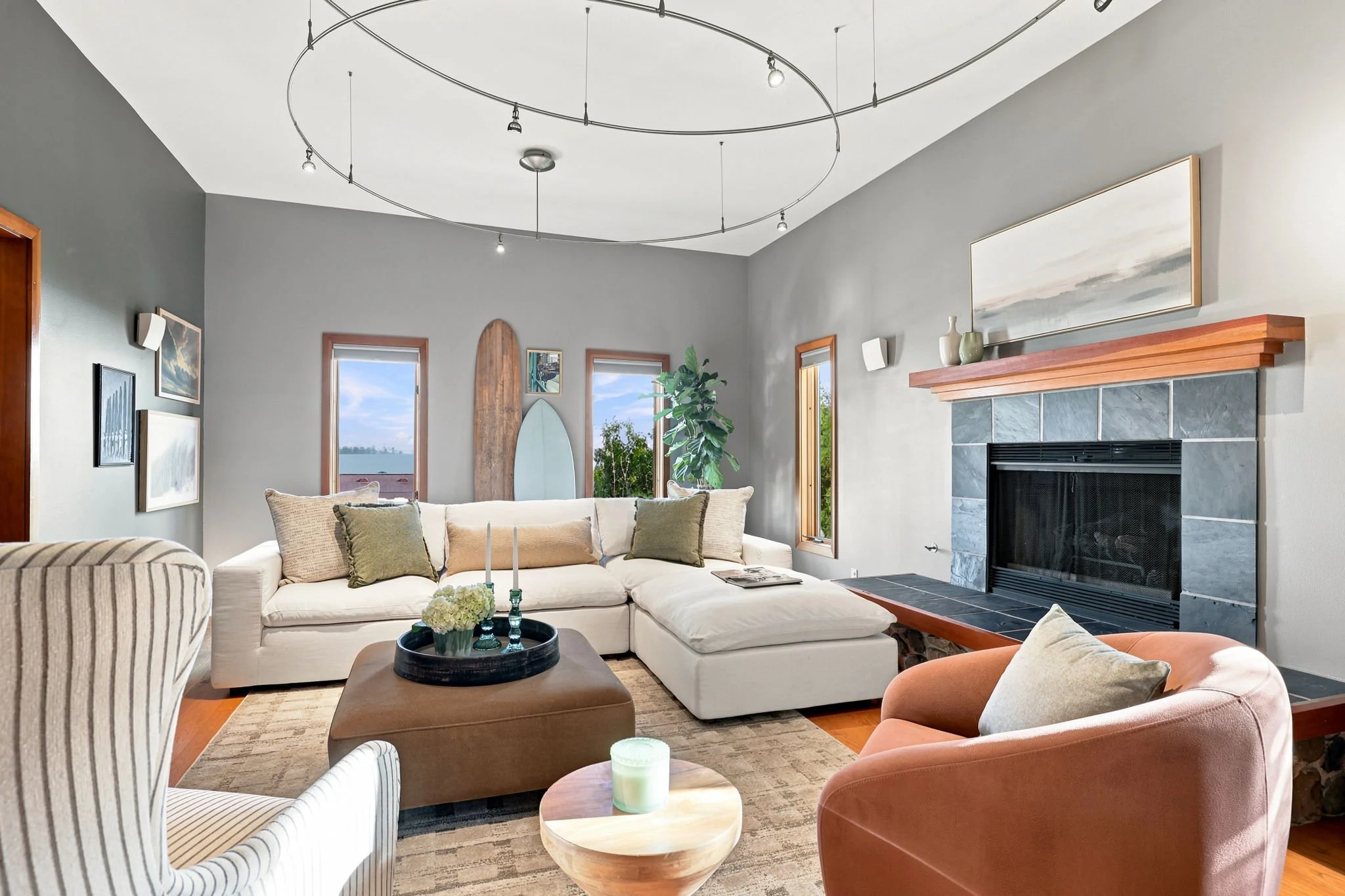 92-web-or-mls-UpmarketMedia-681Buena-225.jpg