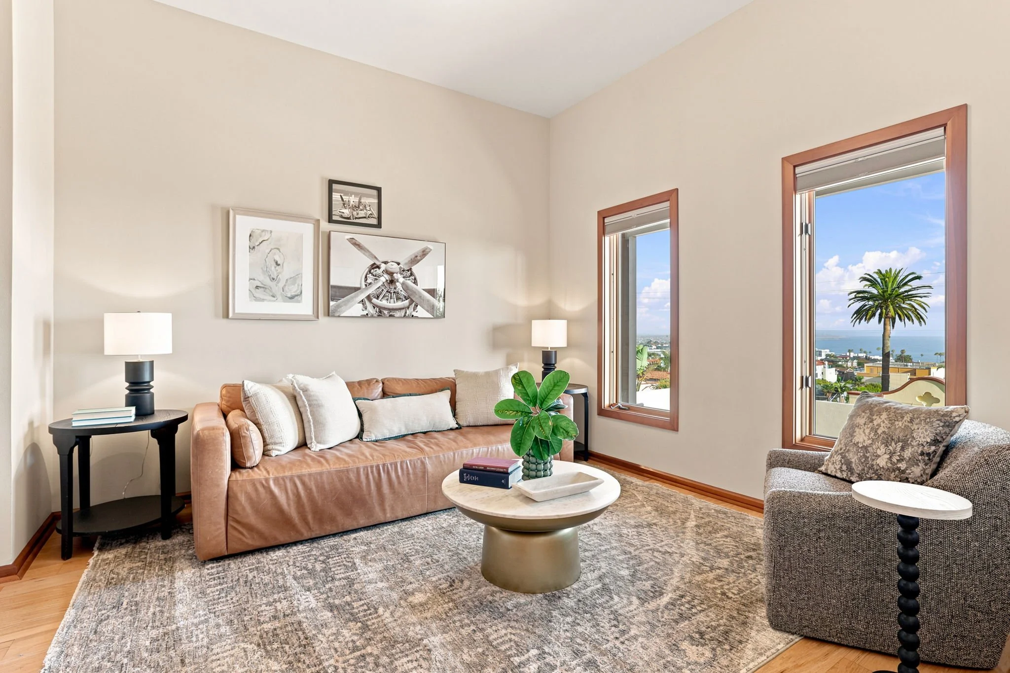 93-web-or-mls-UpmarketMedia-681Buena-231.jpg