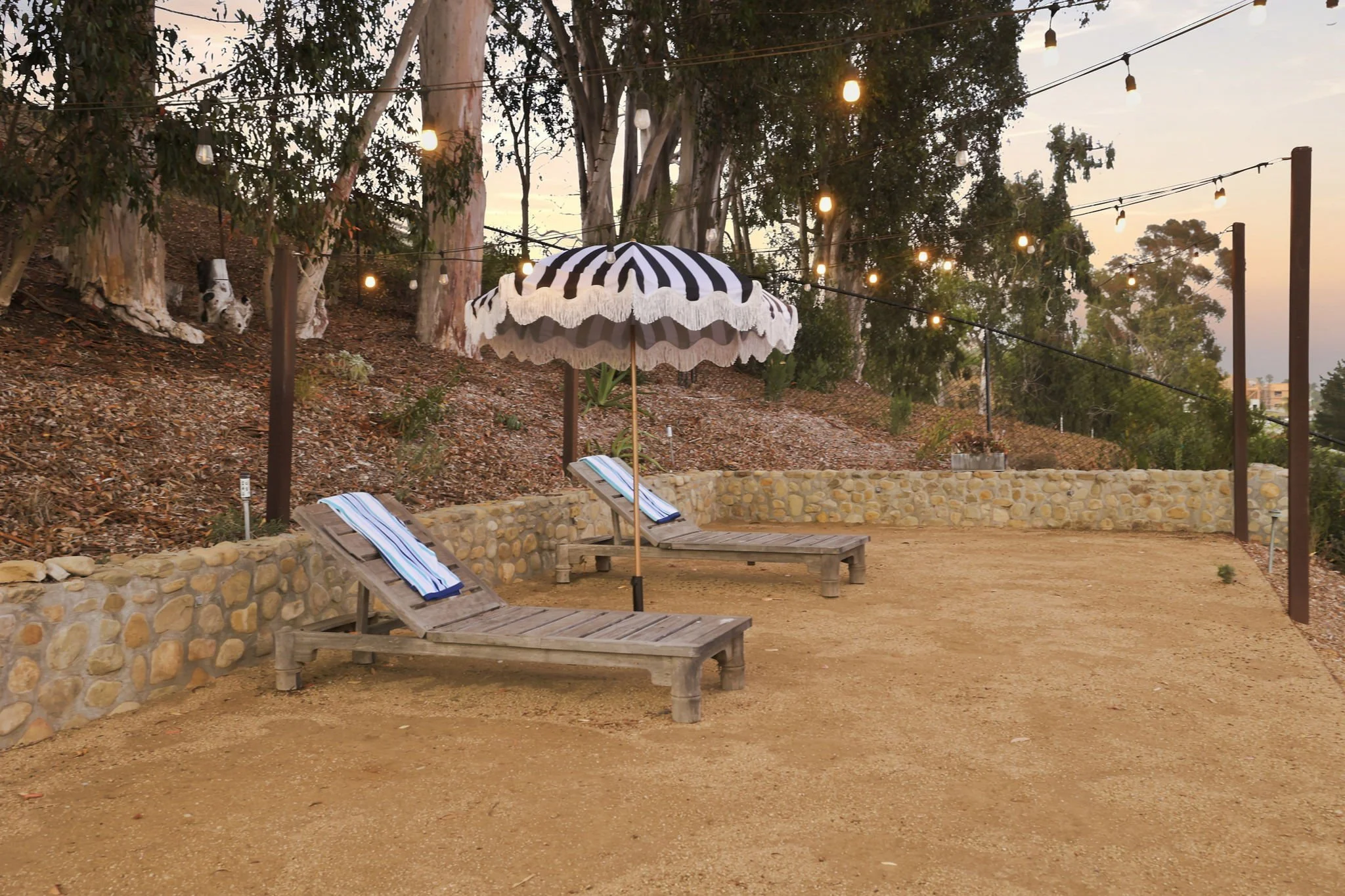 98-web-or-mls-UpmarketMedia-681Buena-246.jpg