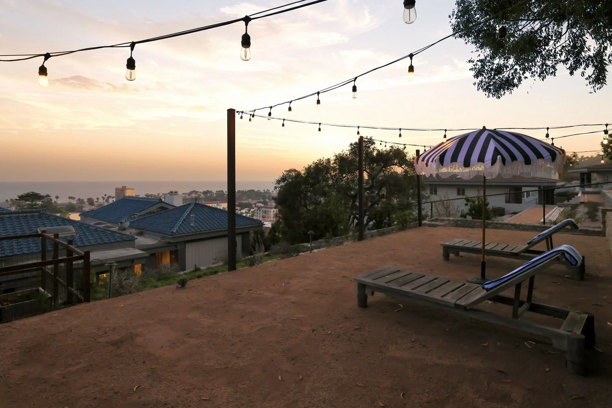 99-web-or-mls-UpmarketMedia-681Buena-247.jpg