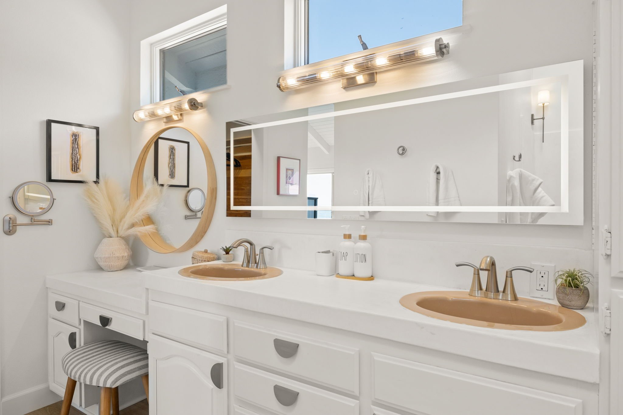 37-web-or-mls-UpmarketMedia-3476PCH2-49.jpg