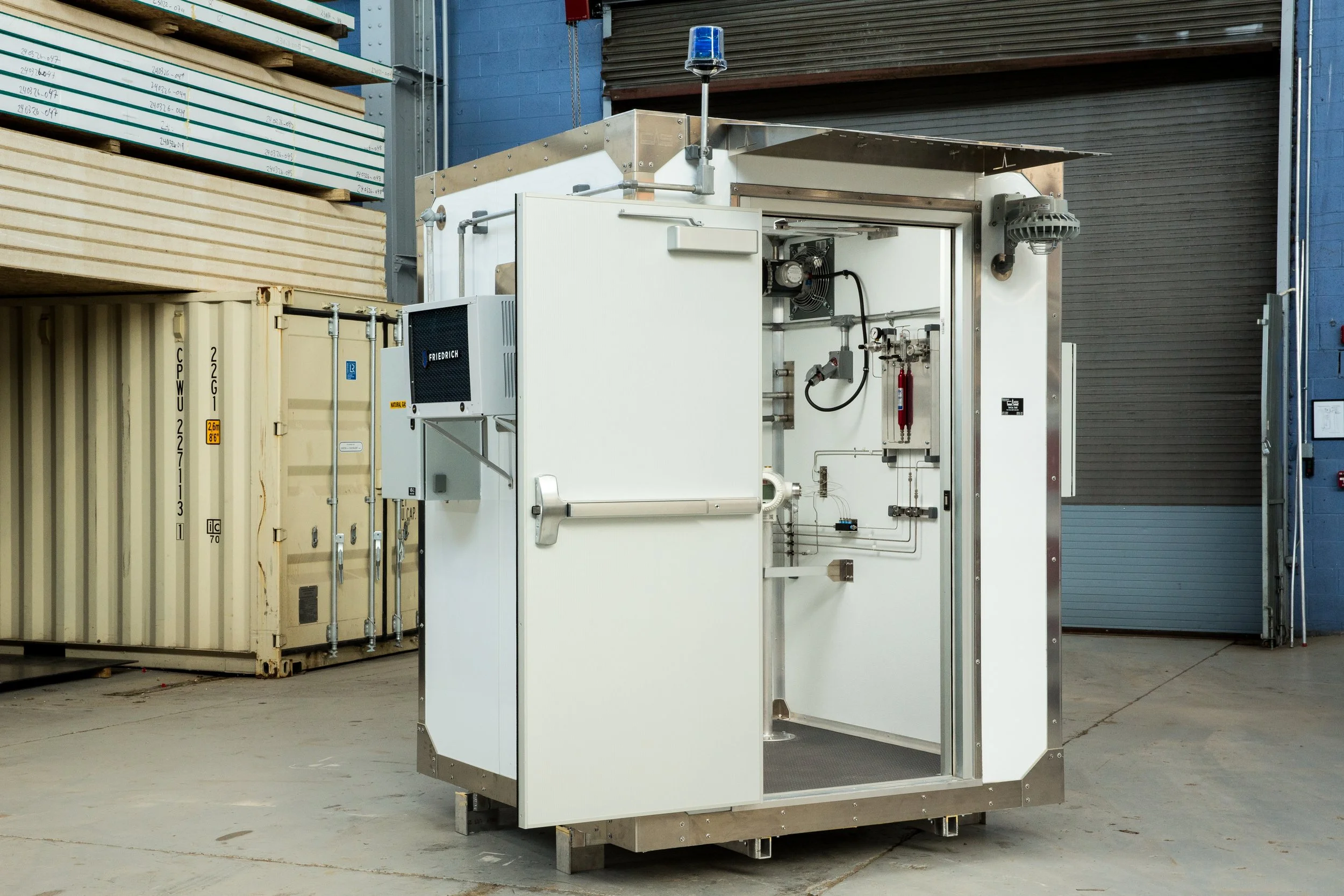 9220 - 6X6 ANALYZER SHELTER _W BG DIST.jpg