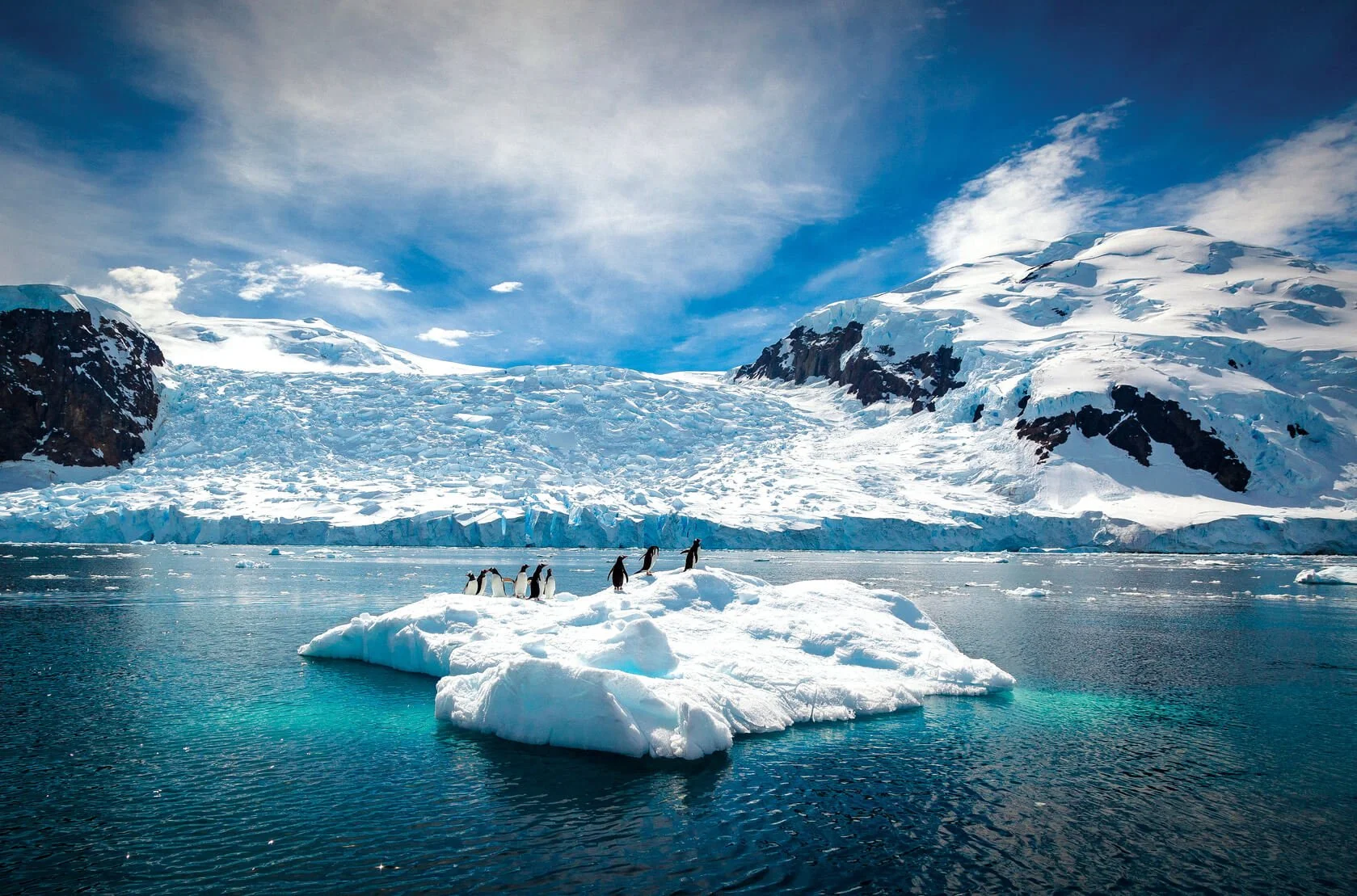 The Ultimate Antarctica Expedition: A Journey to the End of the Earth