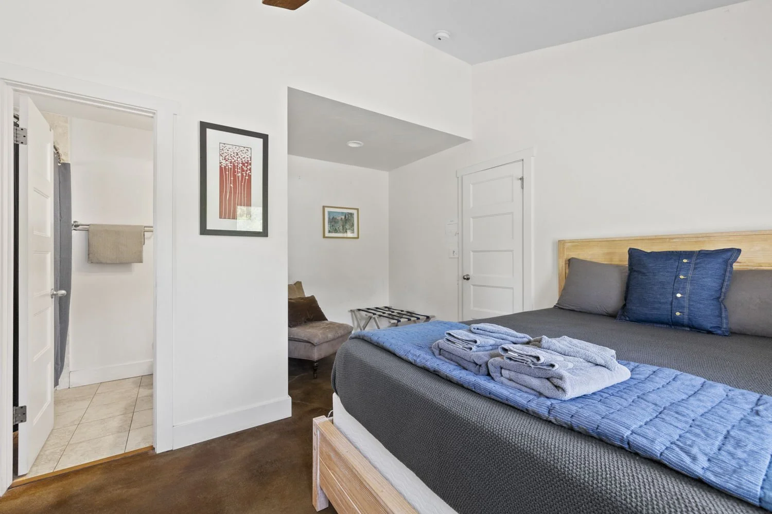 34-web-or-mls-8692 Bull Creek_034.jpg
