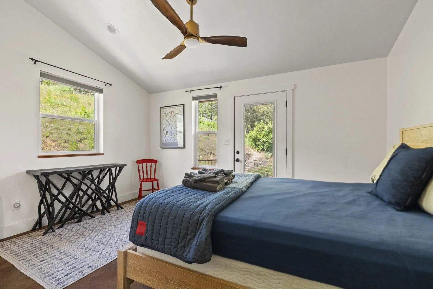 44-web-or-mls-8692 Bull Creek_044.jpg