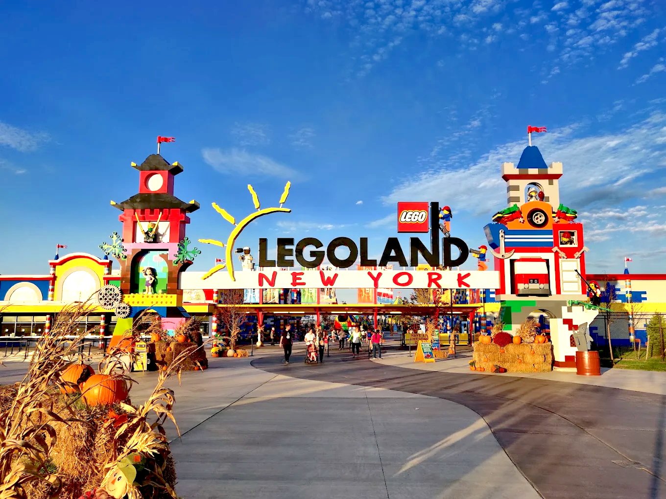 Legoland Entrance copy.jpg