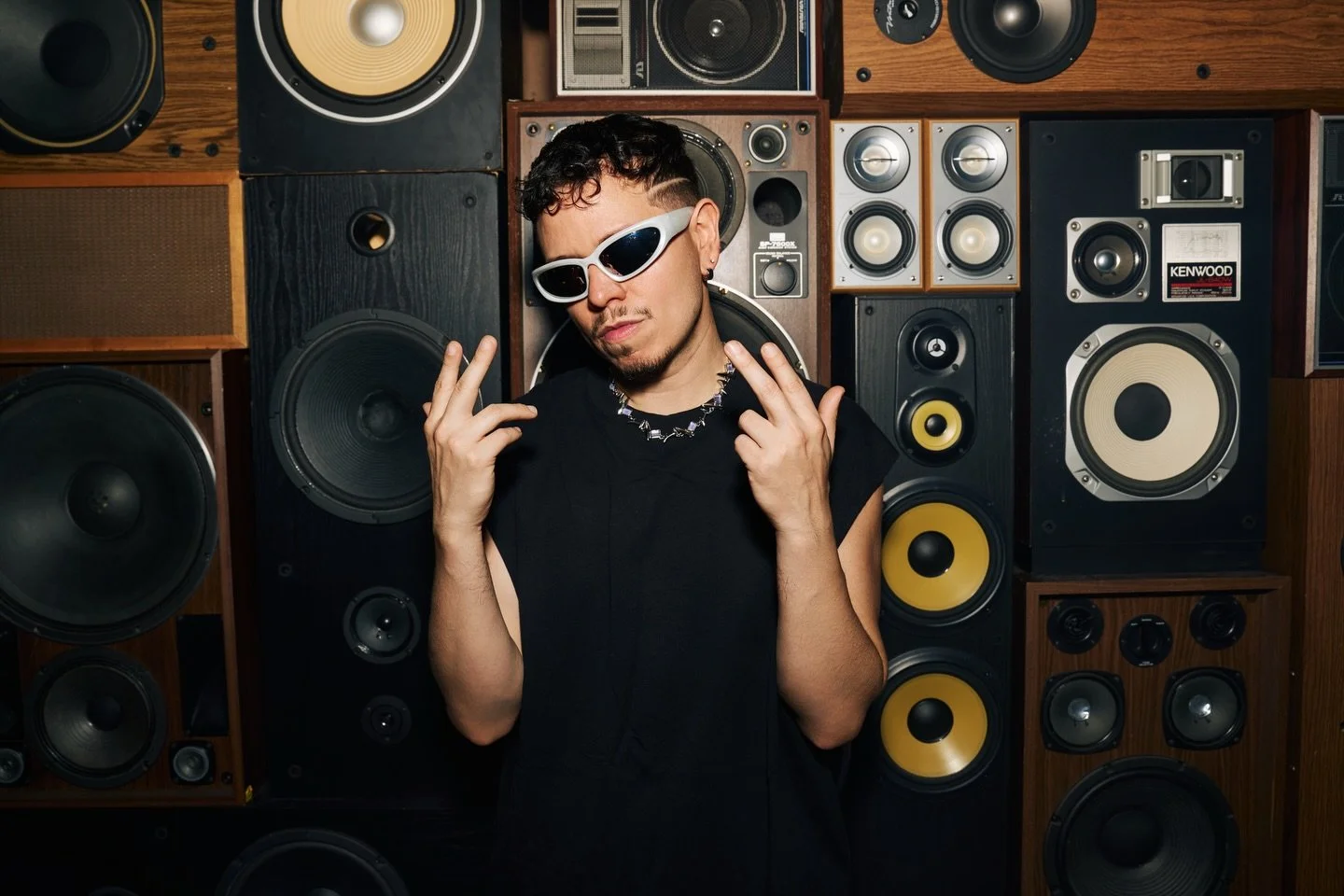 💫 EL NI&Ntilde;O MARAVILLA 💫 

graxias por apoyar el album 💿🫶 agradecido! y a brindar mas por lo q falta