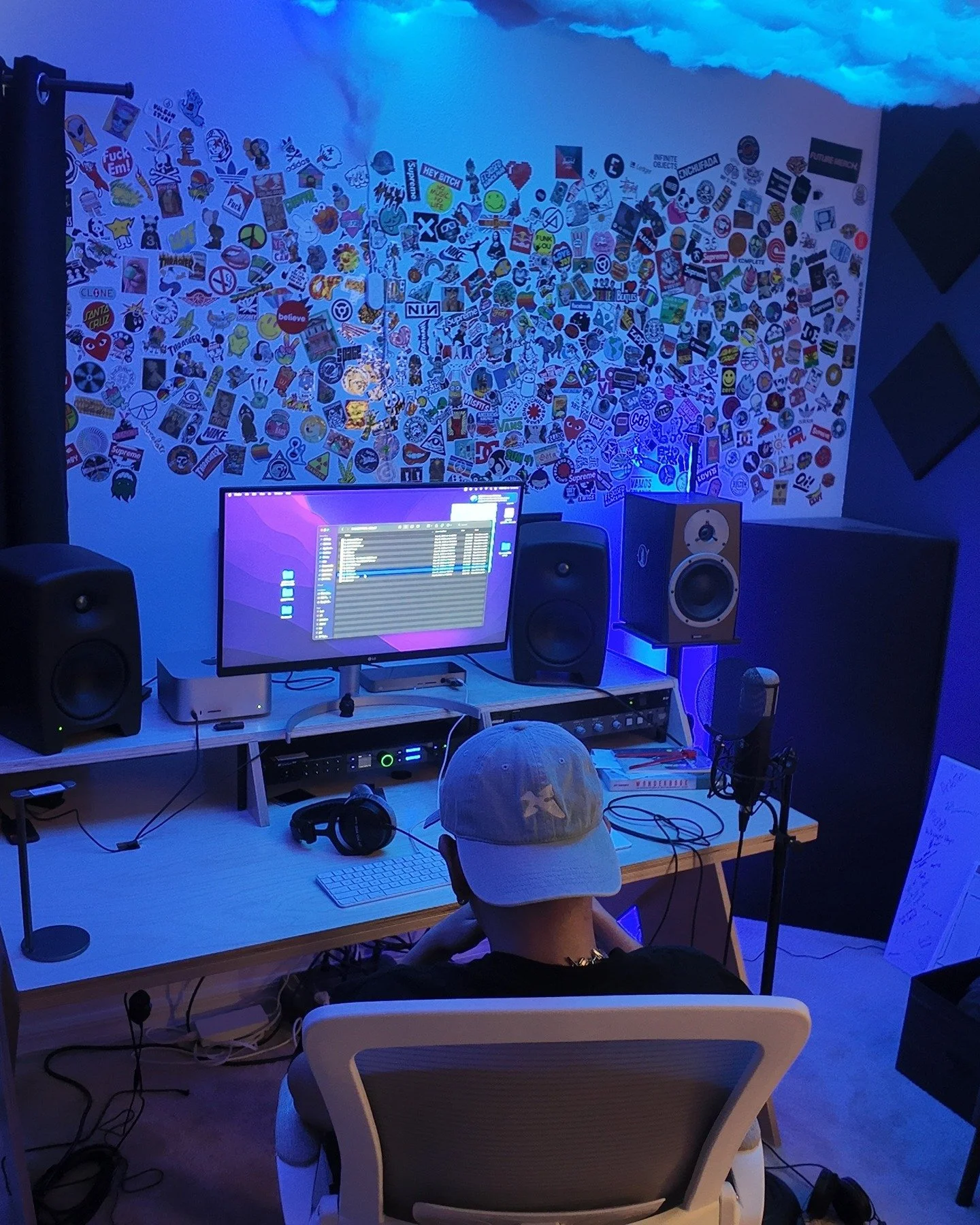 un mes desde que salio maravilla!

graxias por el apoyo hasta ahora, de verdad agradecido siempre!!!❤️