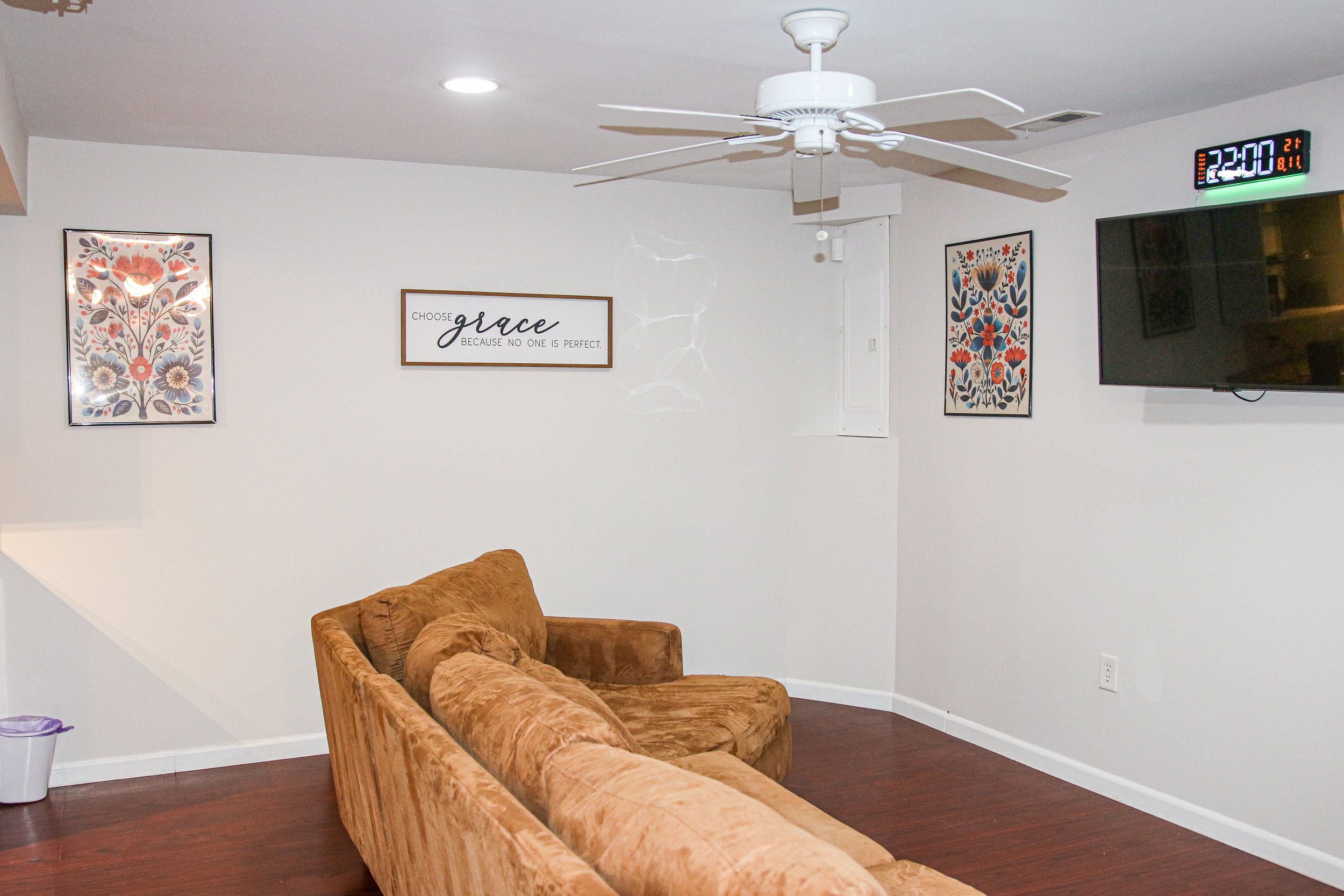 2nd Floor Living Room