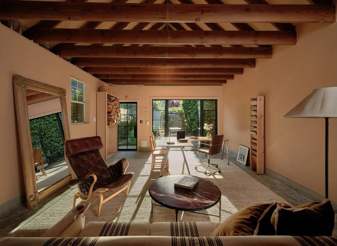 At the base of Mt. Tabor, hidden behind an absurdly dreamy garden, sits a Cape Cod so good it almost feels fictional. Skylit primary suite, Viking kitchen, traditional orangery-inspired studio, and the kind of backyard people spend years trying to cr