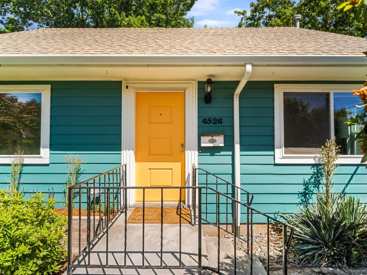 This cutie cape cod is still available! In the desirable Reed neighborhood close to some of my favorites like Trader Joes, Cafe Rowan, and Keeper Coffee! Here are the highlights:

⭐️ 1950s charm galore
⭐️ 2 bedrooms on the main level and 1 bedroom up