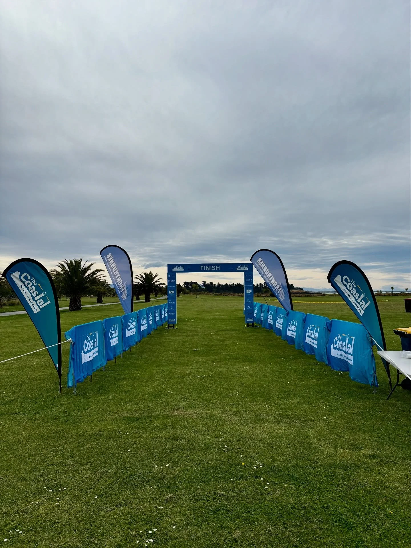 🏃‍♀️ Hey Corporate, 5km & Secondary School Challenge runners - see you this evening! 🙌
The vibes are ON at Race Village - come soak it up! 🌊✨