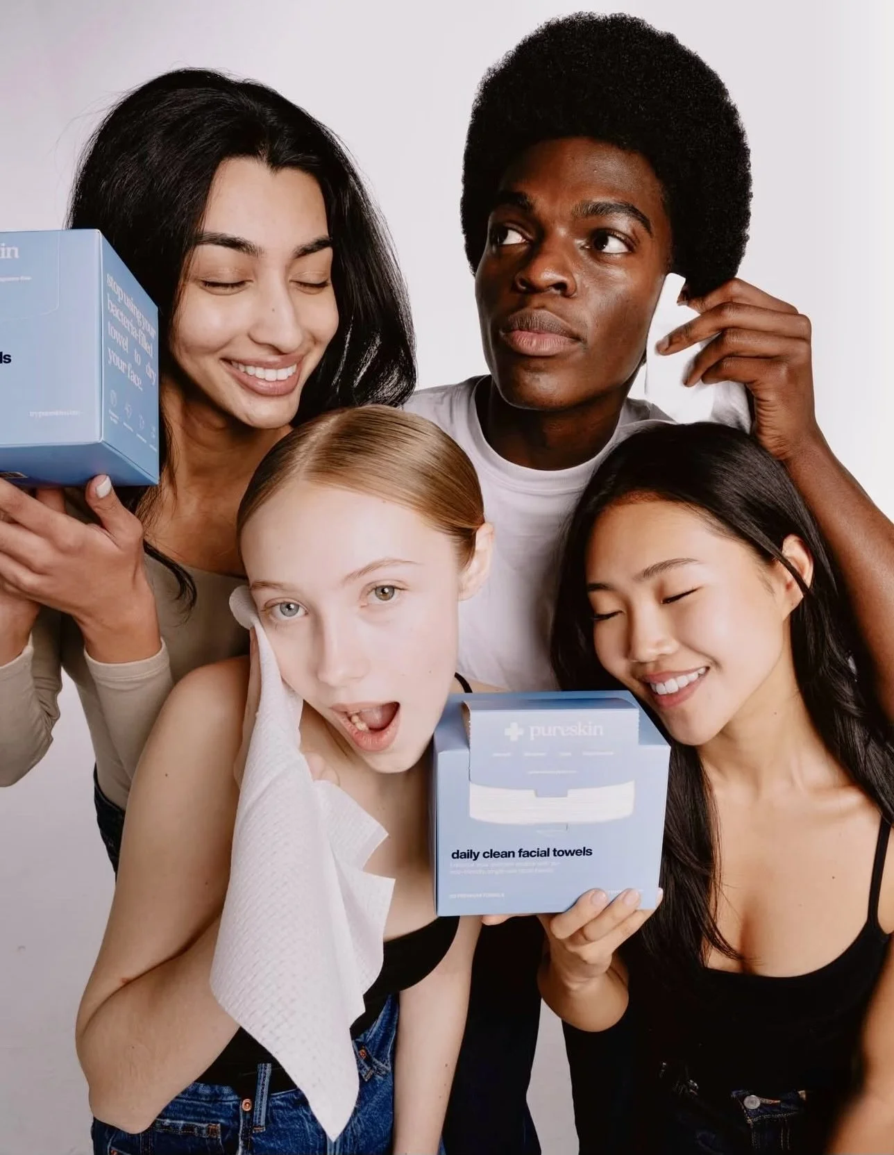 Photographer: Thomas Nguyen
Makeup & Grooming: Mark White