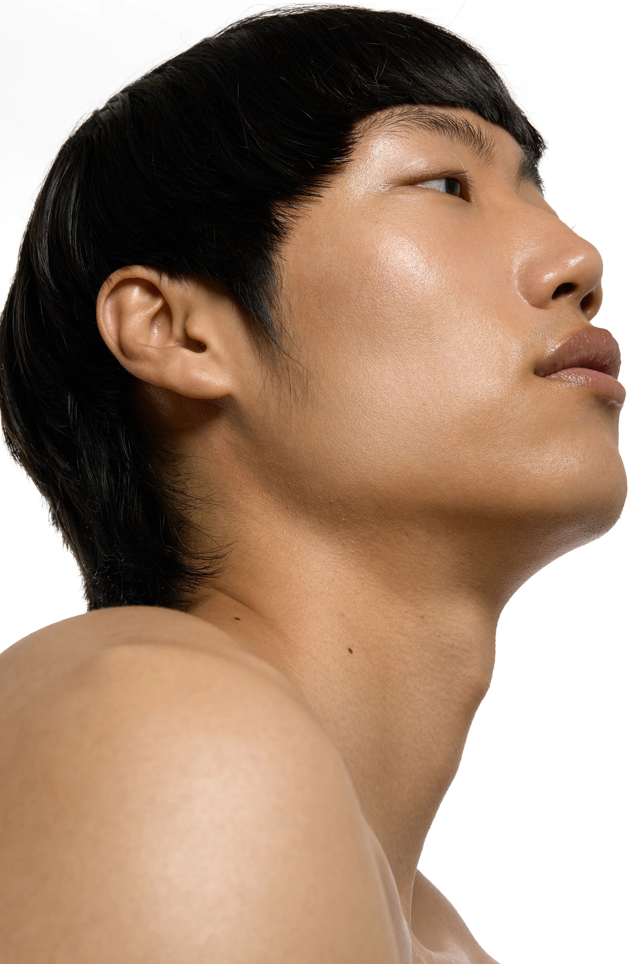 Photographer: Jes Marie
Grooming: Mark White