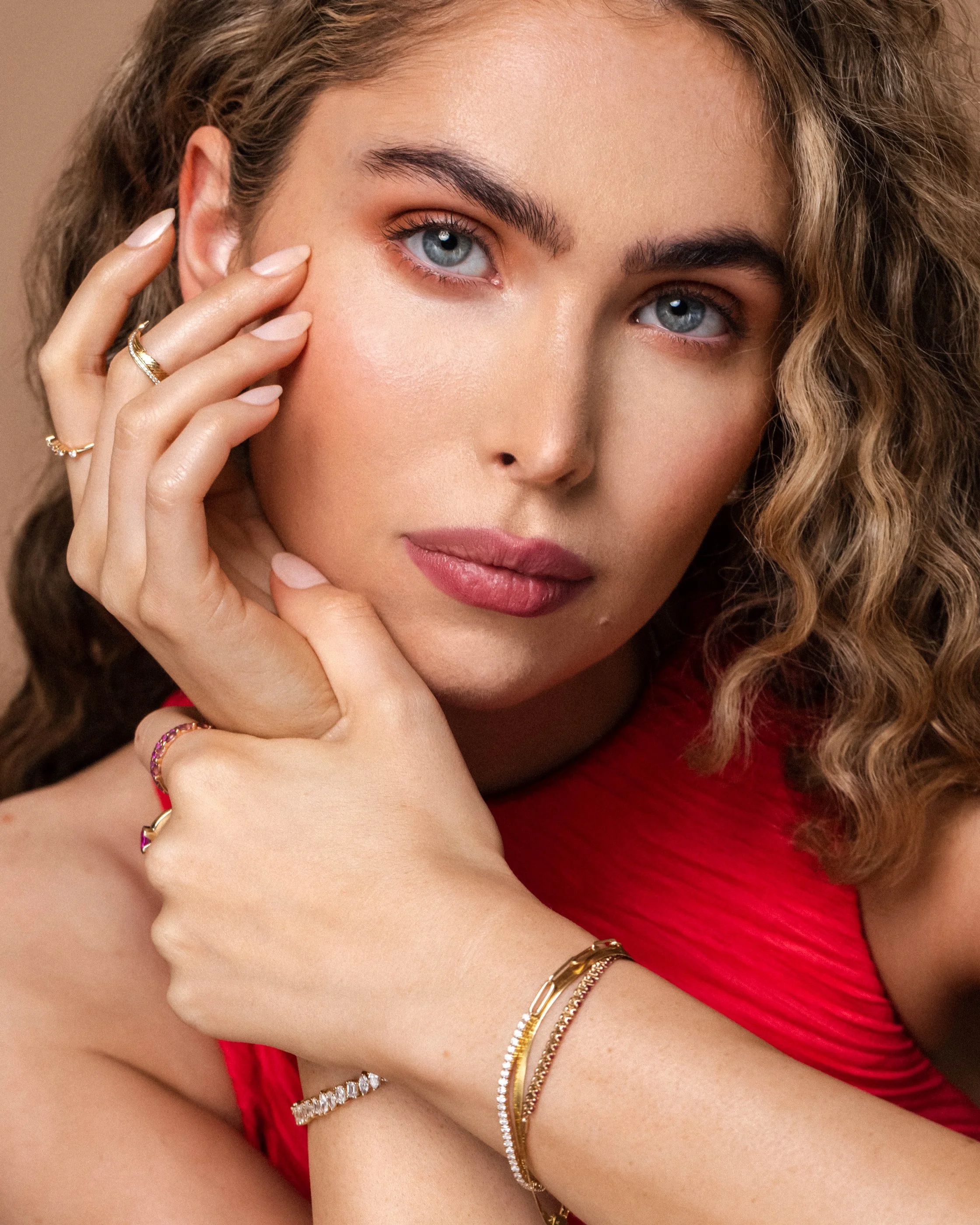 Photographer: Tracey Crosby
Makeup: Mark White