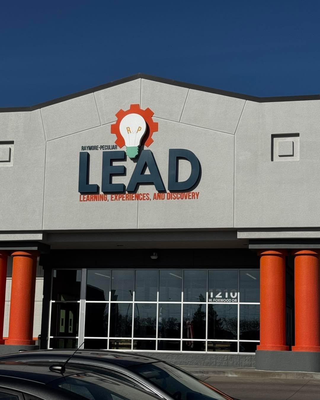 Grateful for the chance to participate in mock interviews at the Ray-Pec Lead Center 🙌✨ It&rsquo;s always rewarding to support students as they build confidence and prepare for their careers 🎓💼