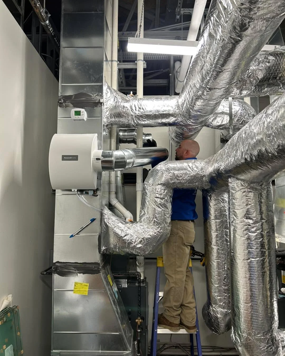 Dry winter air? Not on our watch! 💧 Our team has been busy installing humidifiers to keep homes or businesses cozy, comfortable, and protected through the cold months. Ready for better comfort? Call today to book your install! 

☎️ 816-322-1013
💻 w
