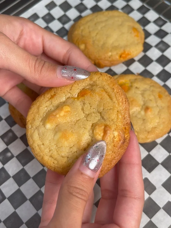 ✨Like magic, Abrakadabrah Cookie is back! 🍪Super sweet butterscotch + white chocolate chip gooey goodness. It&rsquo;s so good, brah!

COOKIE ZOMBIE

🧟✨Your favorite late freshly baked late night cookie delivery is back!
 💻 www.cookiezombie.com
📍 