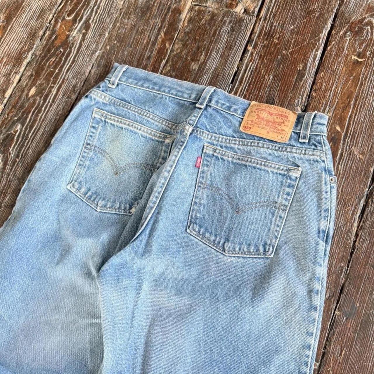 Vintage Levi's 550 Made in USA (32)