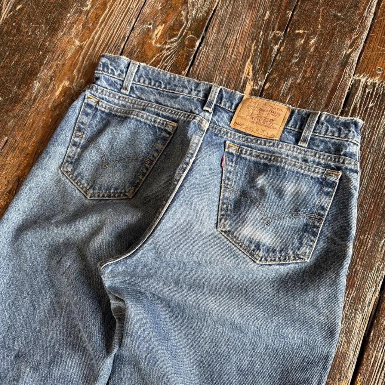Vintage Levi's 550 Made in USA (34)