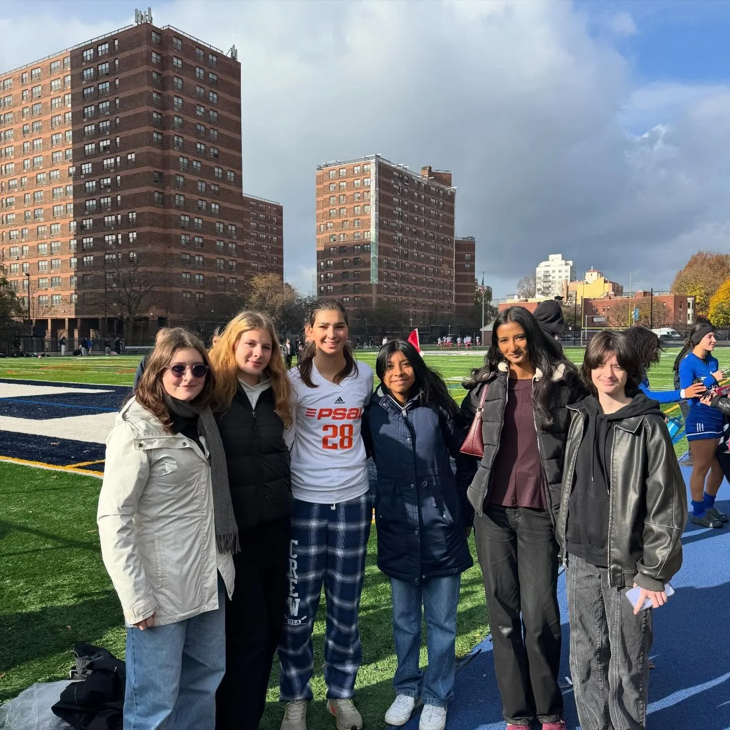 Congrats to Laia who played in senior showcase this weekend, representing Sting soccer. ⚽️ 🐝