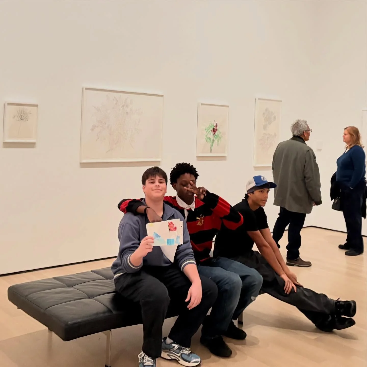 Ma. Tramontozzi took her art students to the MoMA today and had the best time ever! 🖼️ 🐝