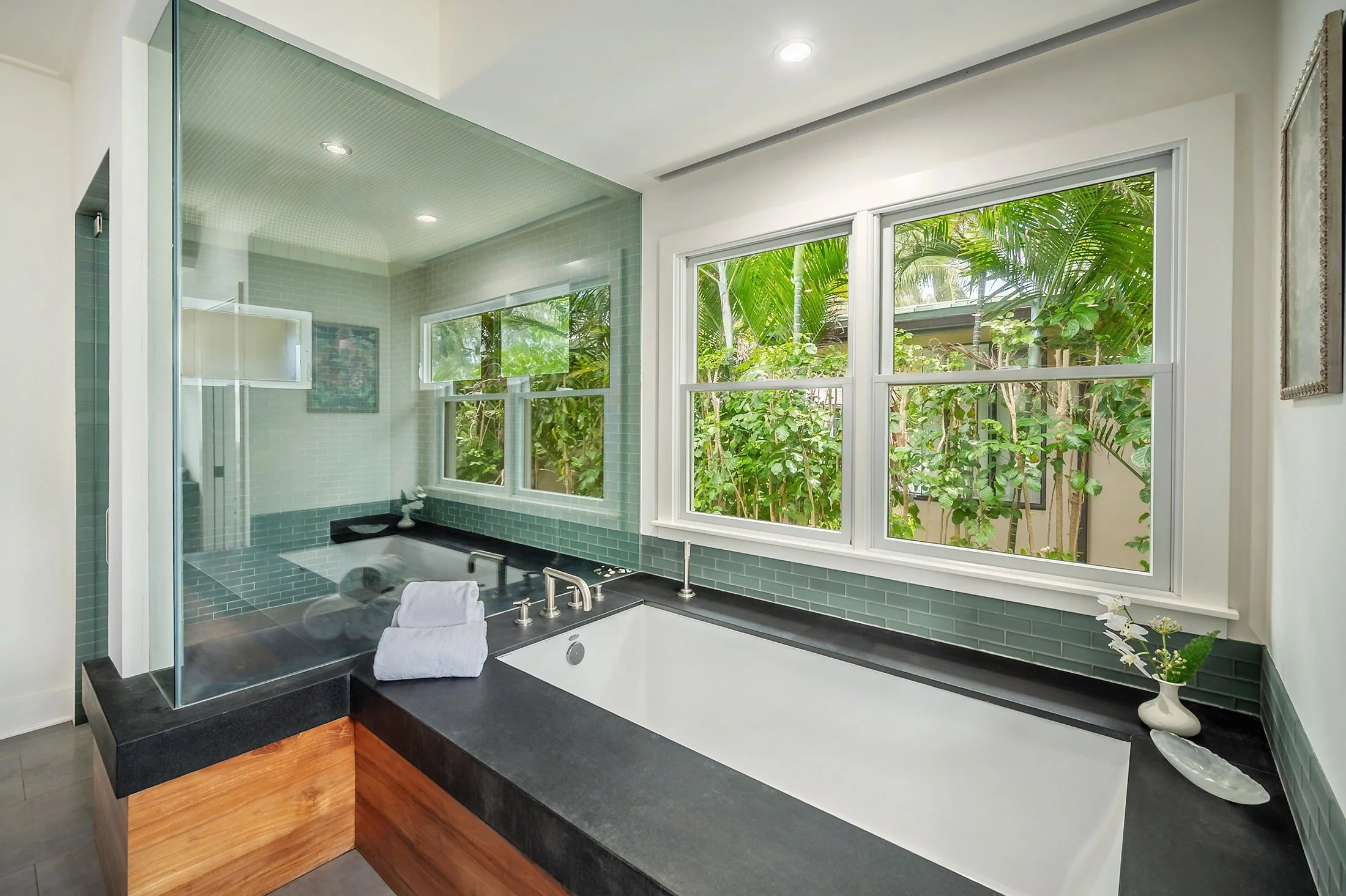 7336 Alealea Rd NEW - 18.jpg