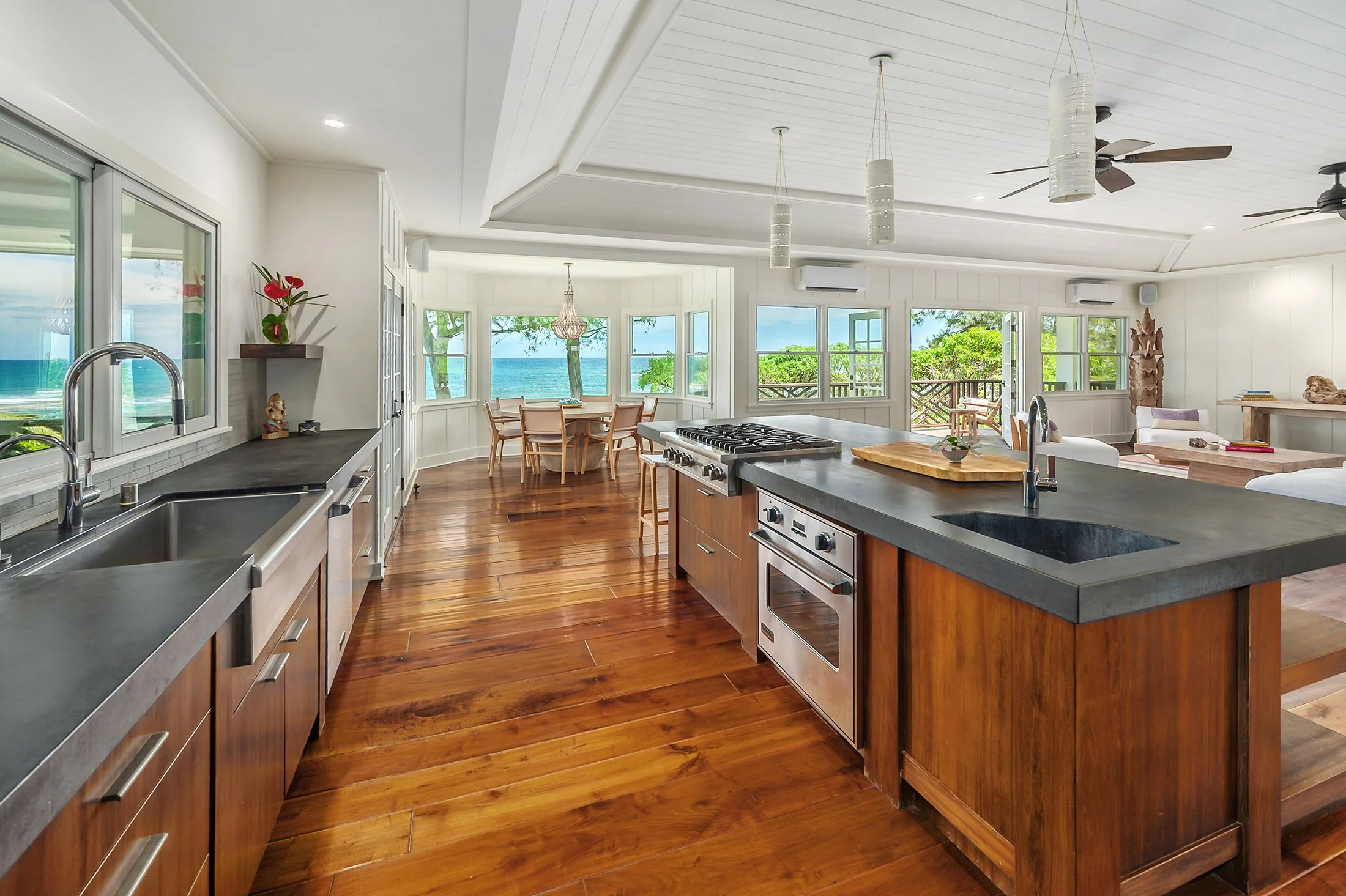 7336 Alealea Rd NEW - 10.jpg