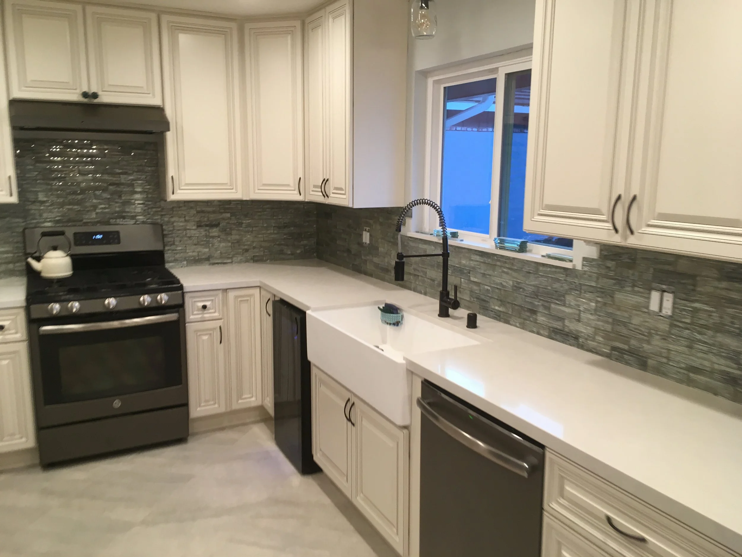 Custom Kitchen Cabinets