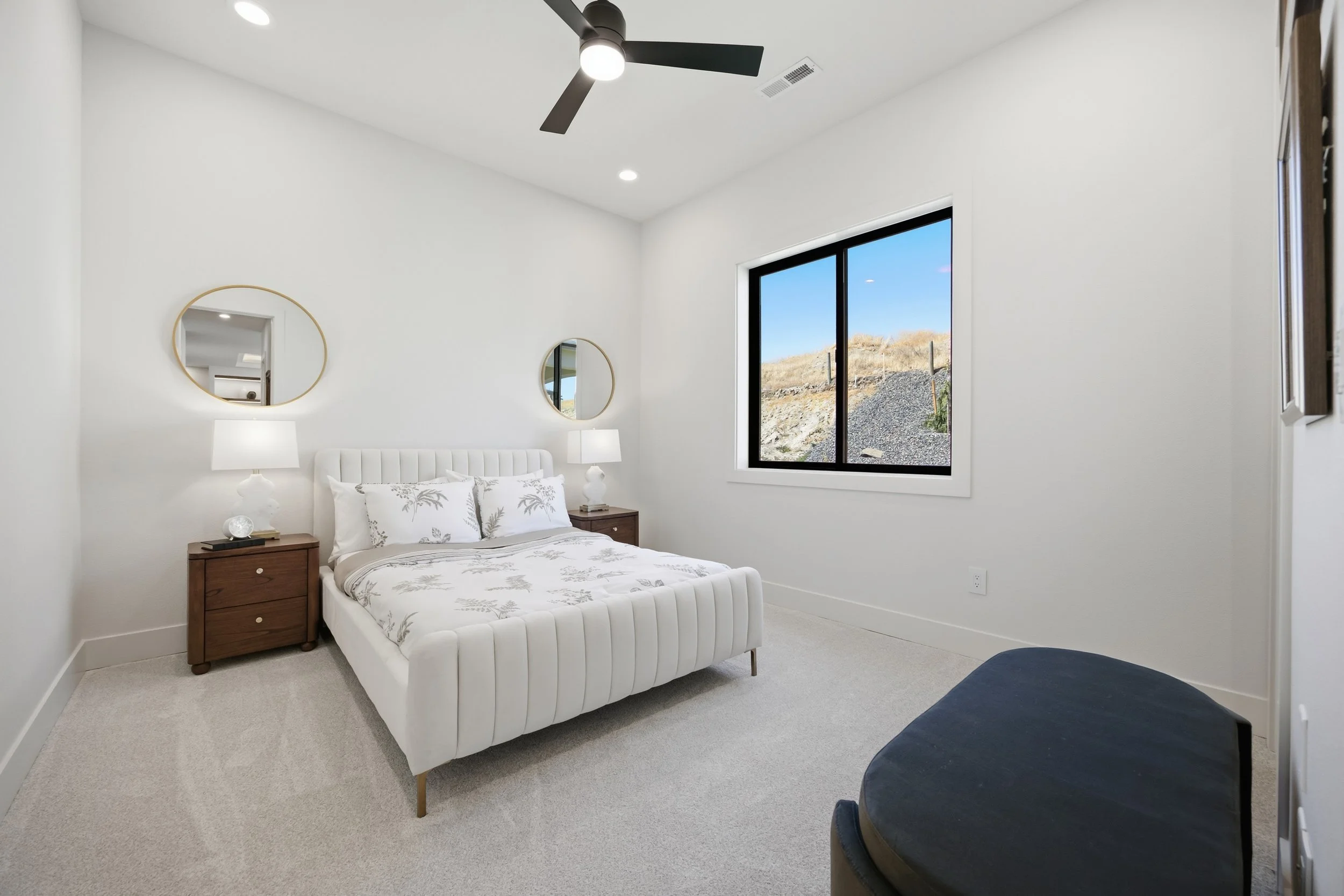 Bed 3.jpg