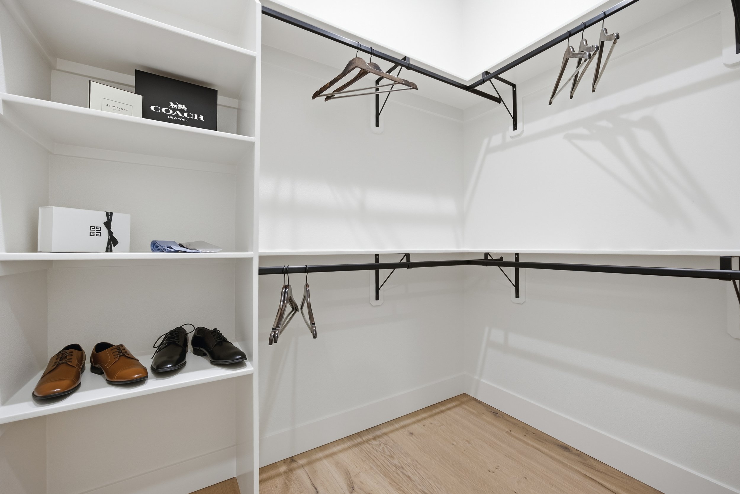 Primary Closet-His.jpg