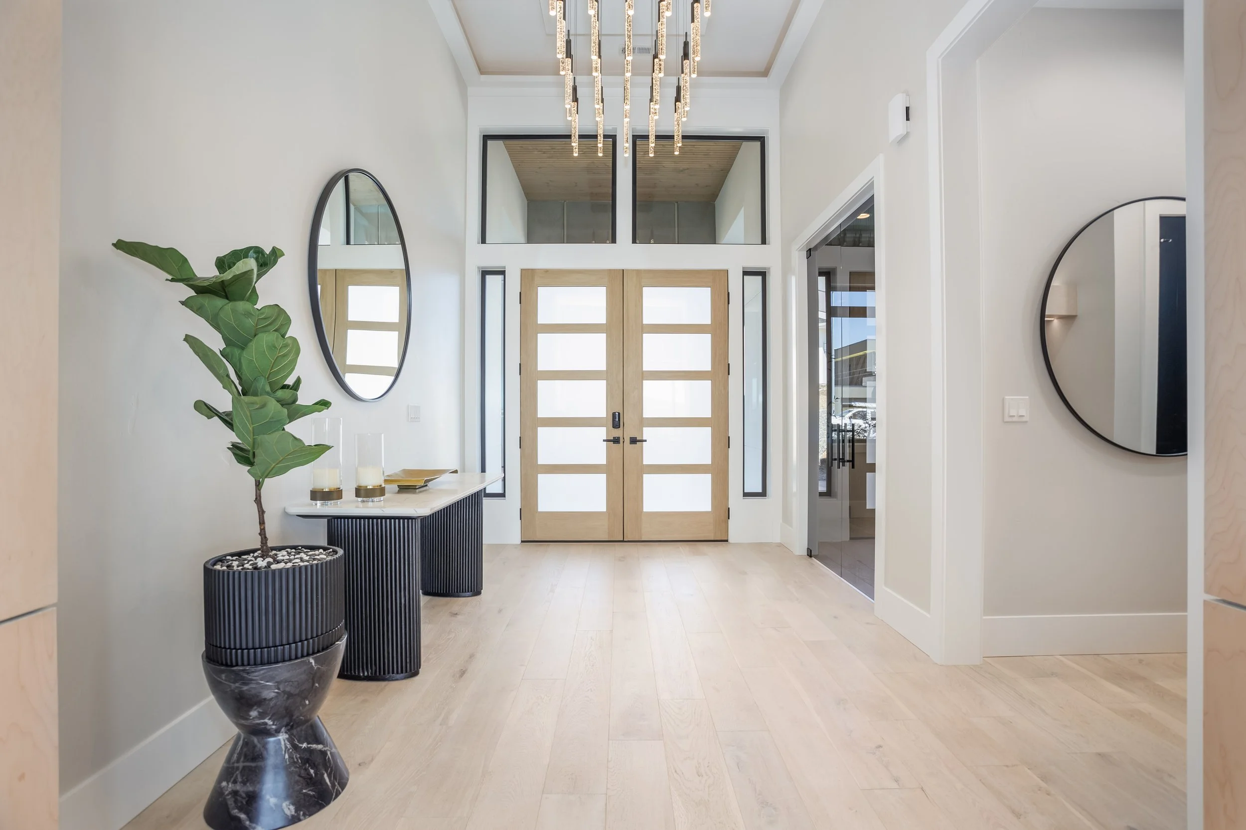 2483 Falconcrest Loop 9.6.22 2 - Foyer.jpg