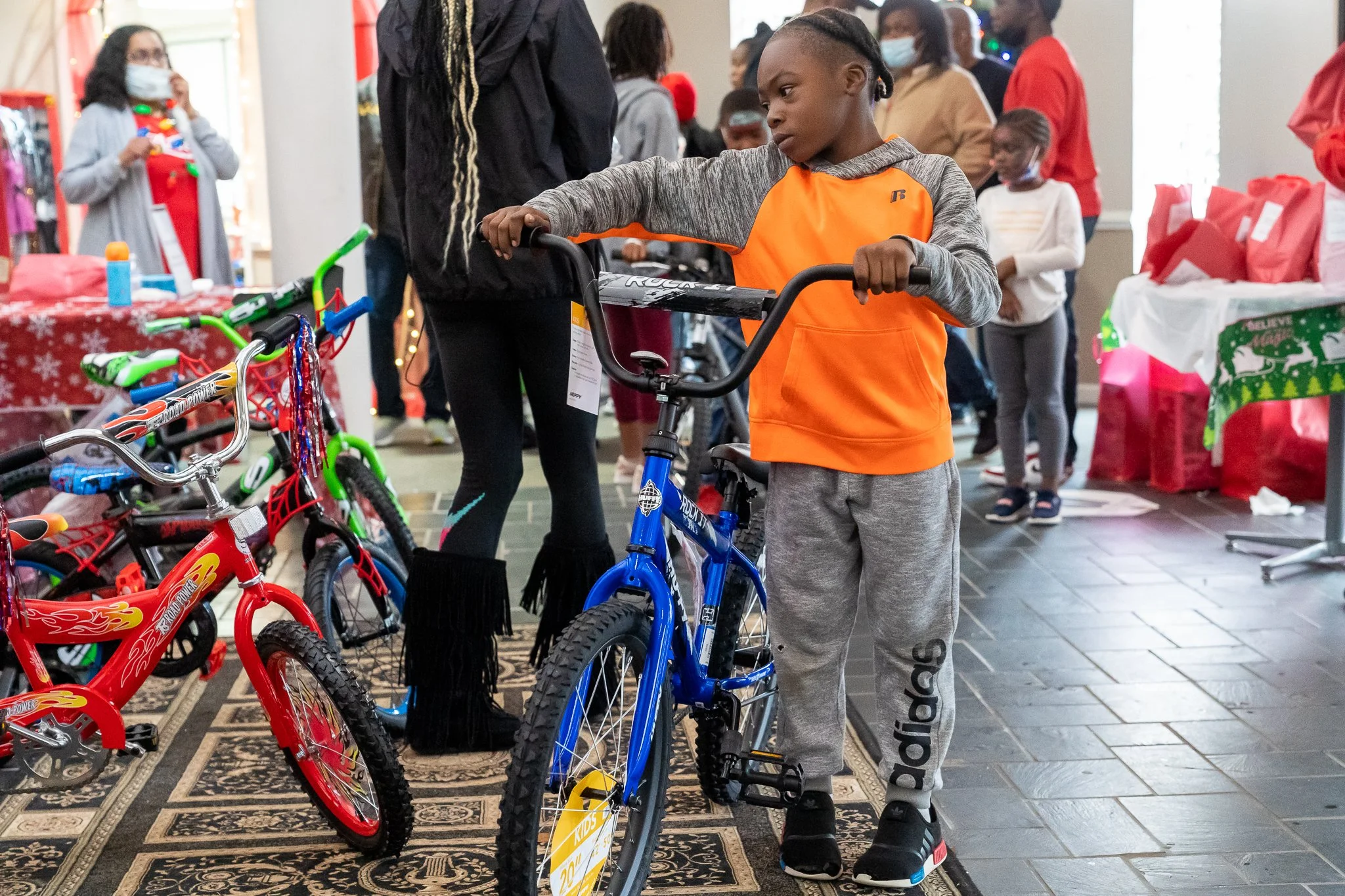 12-11 Holiday Toy KLOSET Event-209.jpg