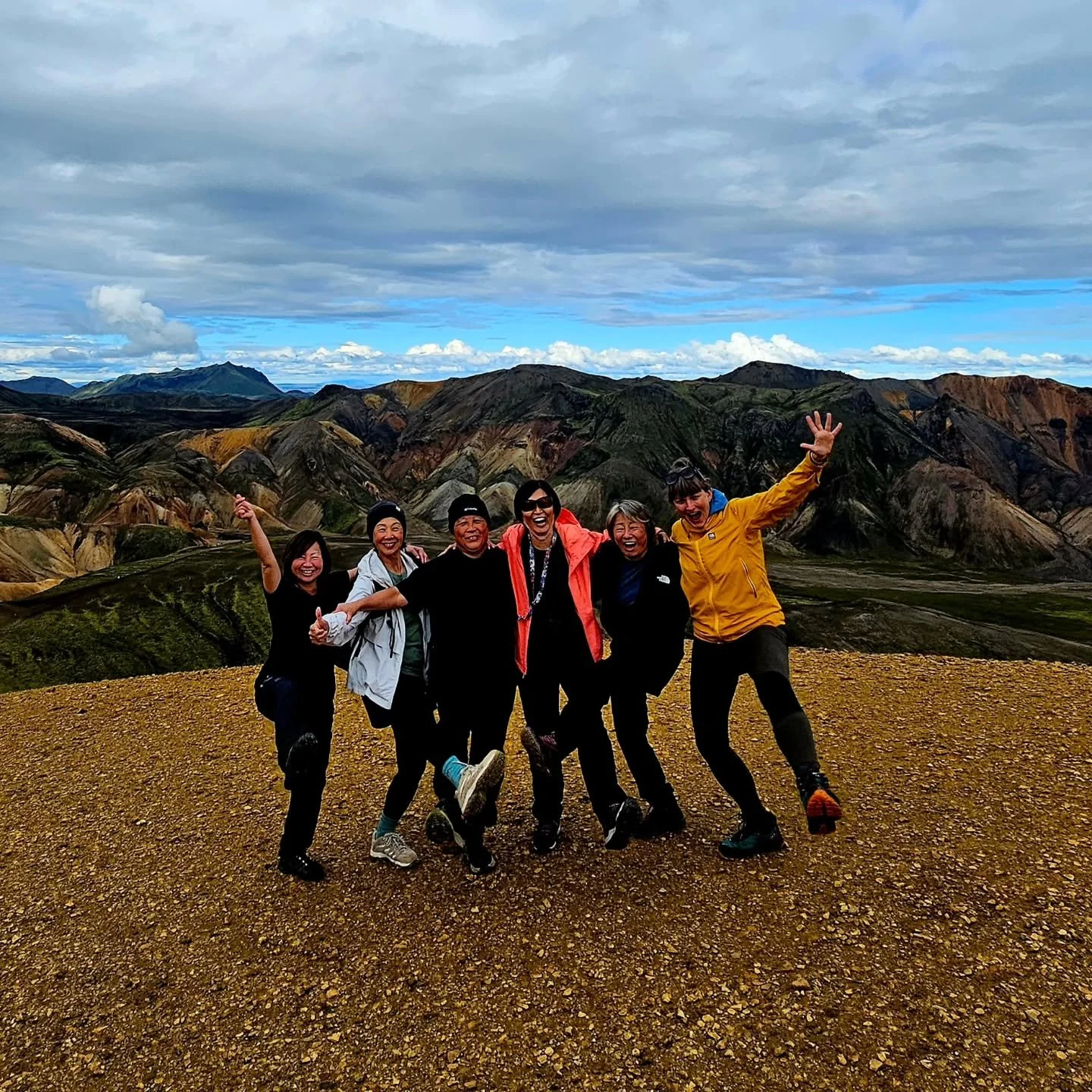 Jura &amp; five mountain goats from Singapore and Malaysia in the Highlands 🐐
Hiking in Iceland is truly a once-in-a-lifetime experience. One of our favorite things to do is to explore the Highlands, where every step reveals the incredible diversity