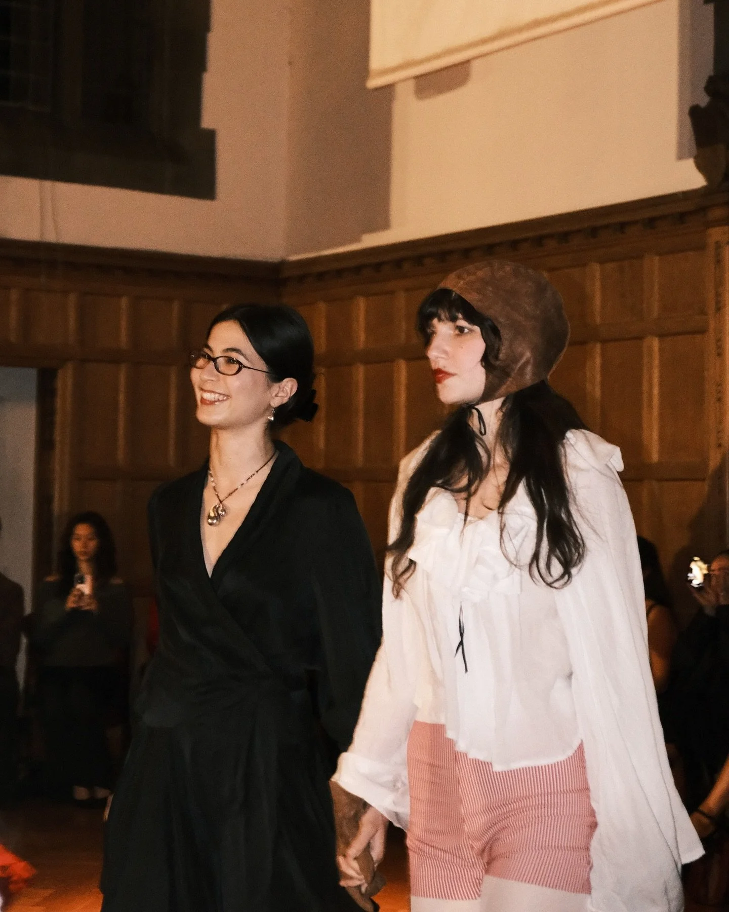 Show: FALL 2024
Model: @julschanen 
Photo credits: @ang._guo