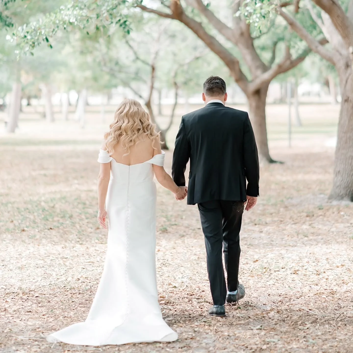 ✨Don&rsquo;t forget to set aside time for portraits with your partner ✨

The wedding day moves fast, and while you&rsquo;ll spend much of it surrounded by family and friends, it&rsquo;s so important to carve out time just for the two of you. These pr