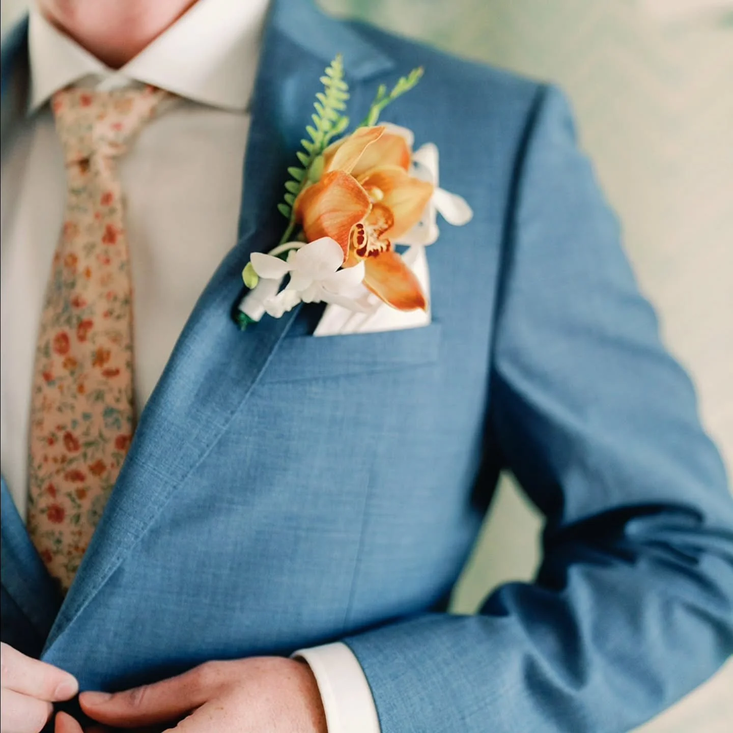 There&rsquo;s something so magical about the quiet moments before a first look, the kind of stillness where time feels soft, the ocean hums in the background, and the day finally begins to unfold.

Drew &amp; Ryan spent the morning tucked inside the 