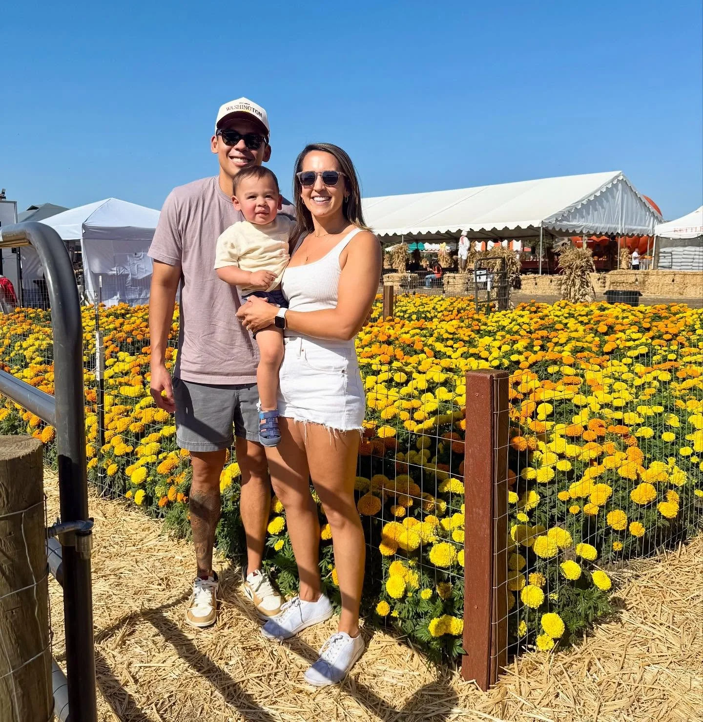 September 📸 dump &amp; our October bucket list🍁 (swipe to the end!)

September was filled with travels, discovering my love of making crinkle French fries, soaking up the end of summer sunshine, lots of naps, and of course, alllll the good food. 

