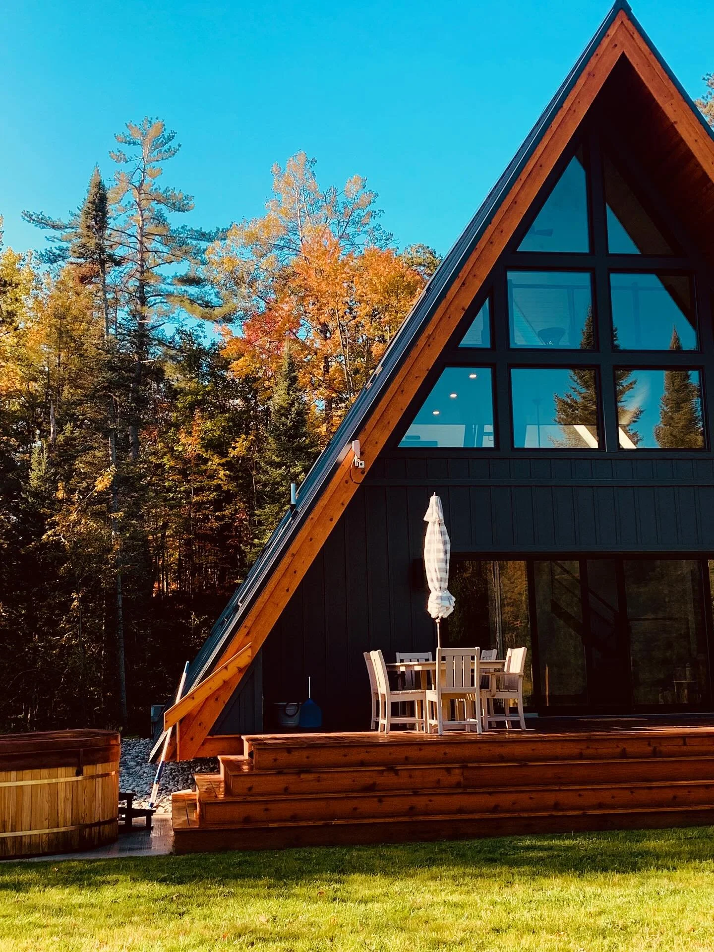 Fall is in the air in Northern Michigan! The Aframe is decorated and ready for the season, peak color coming next week 🍁. Thanksgiving dates still available. Can&rsquo;t you imagine a small cozy family getaway 🍗