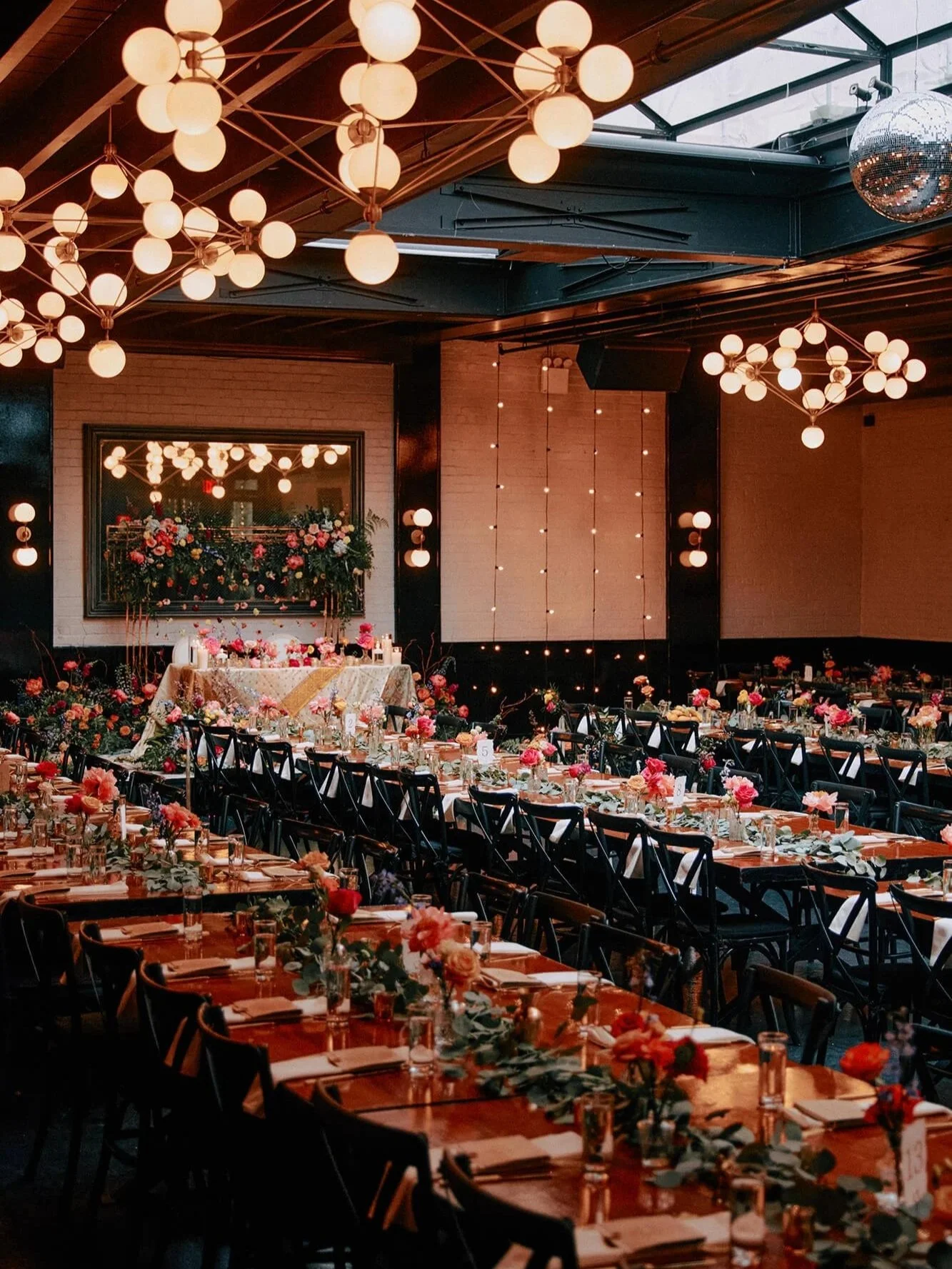 fusion-wedding-reception-cake-flowers-details.jpg--.jpg